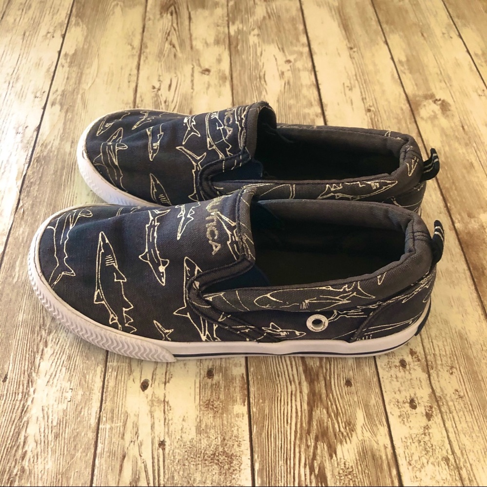 nautica shark slip on shoes - Picture 2 of 4